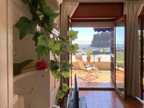 Appartamento in riva al mare Aci Castello